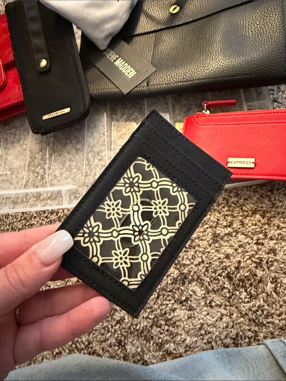 Wallet & Accessories Lot - Picture 6 of 12